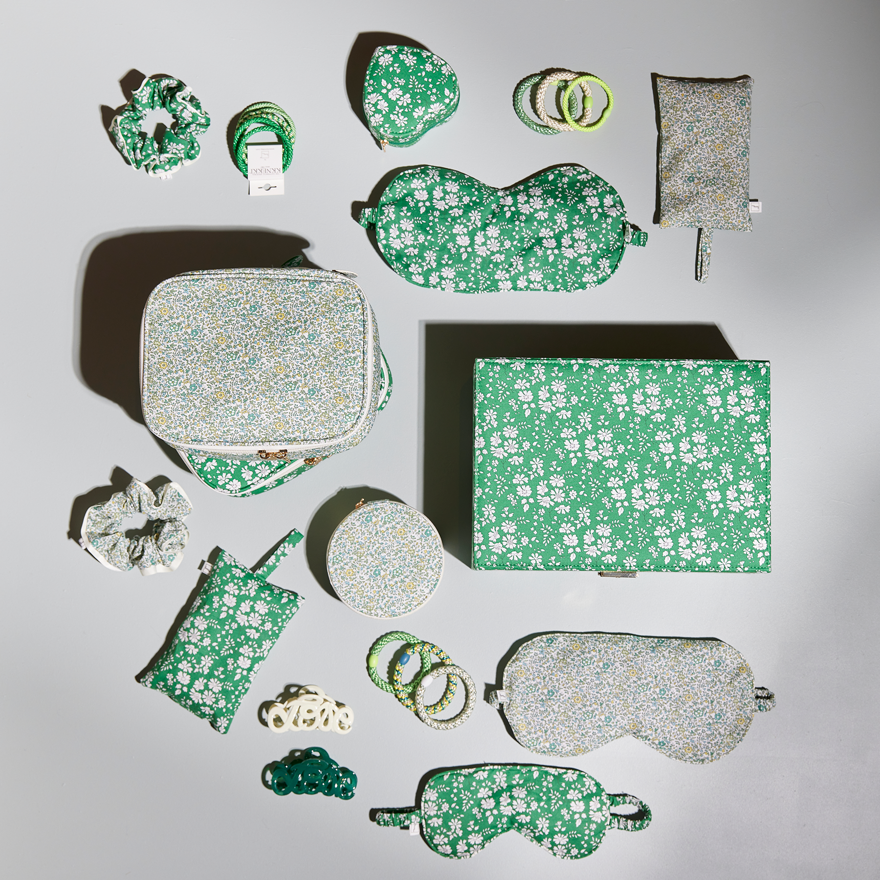 EYE MASK MW LIBERTY CAPEL GREEN