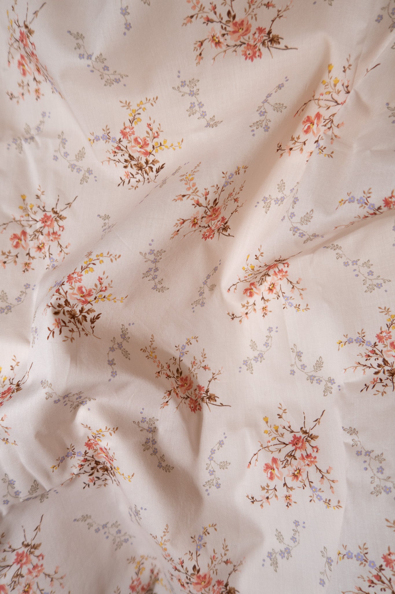 POUCH SQUARE RUFFLES MW LIBERTY GARDEN BLOOMS