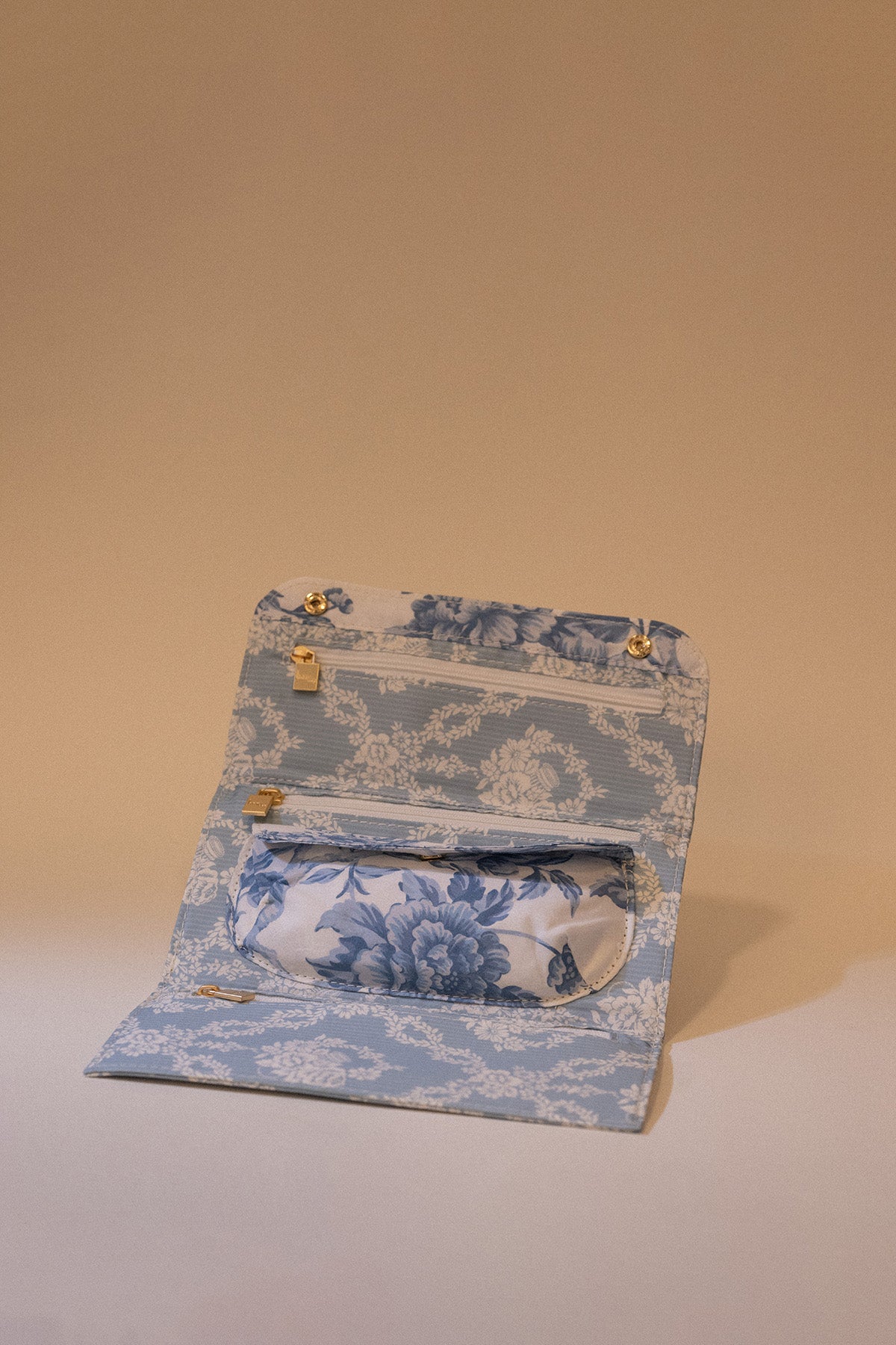 JEWELRY ROLL MW LIBERTY GARLAND HAMPERS