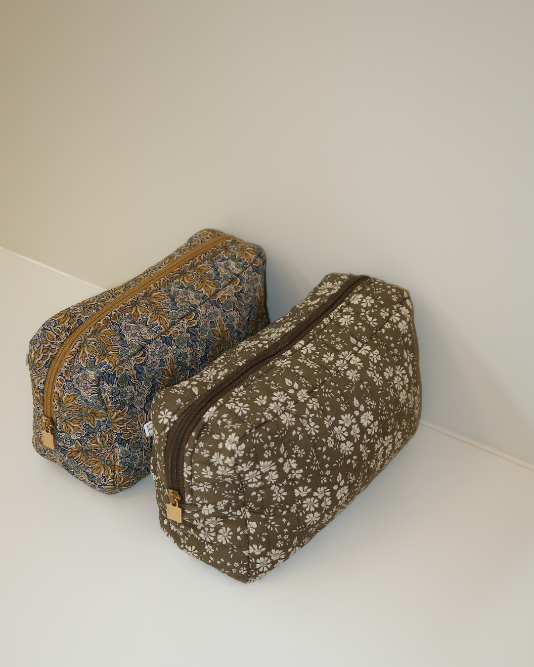 POUCH SQUARE MW LIBERTY CAPEL ARMY